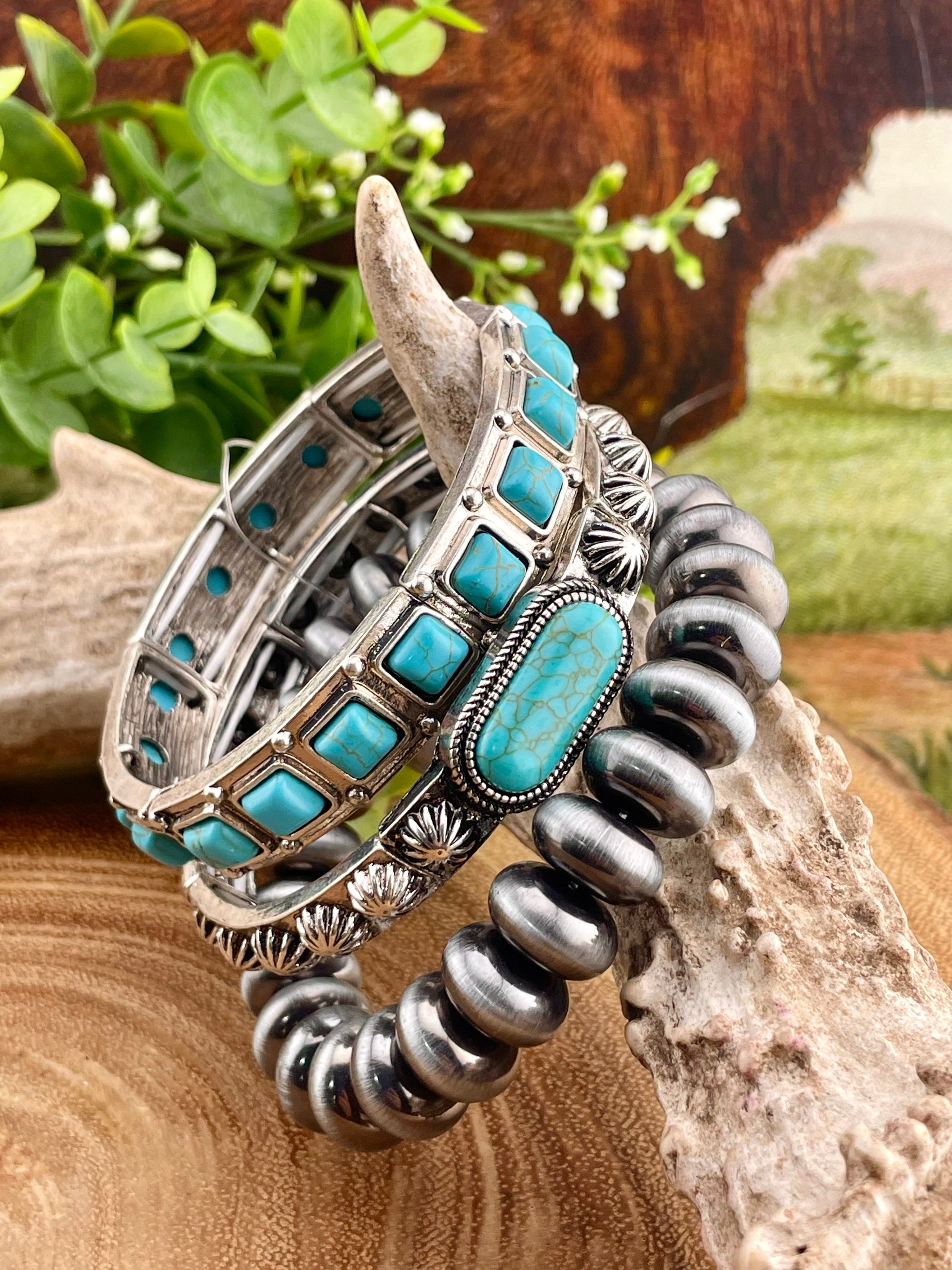 Isaura Saucer, Burst, Square Surround Triple Stretch Bracelet Set - Turquoise