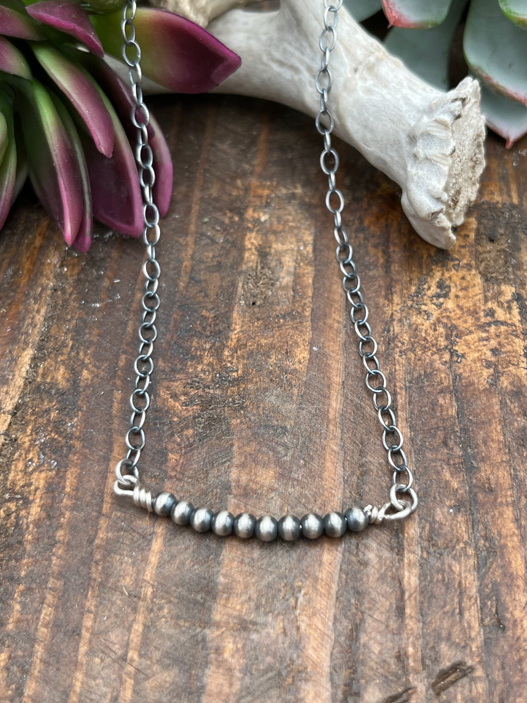 Stanton Link Chain With 4mm Center Navajo Pearls - Silver