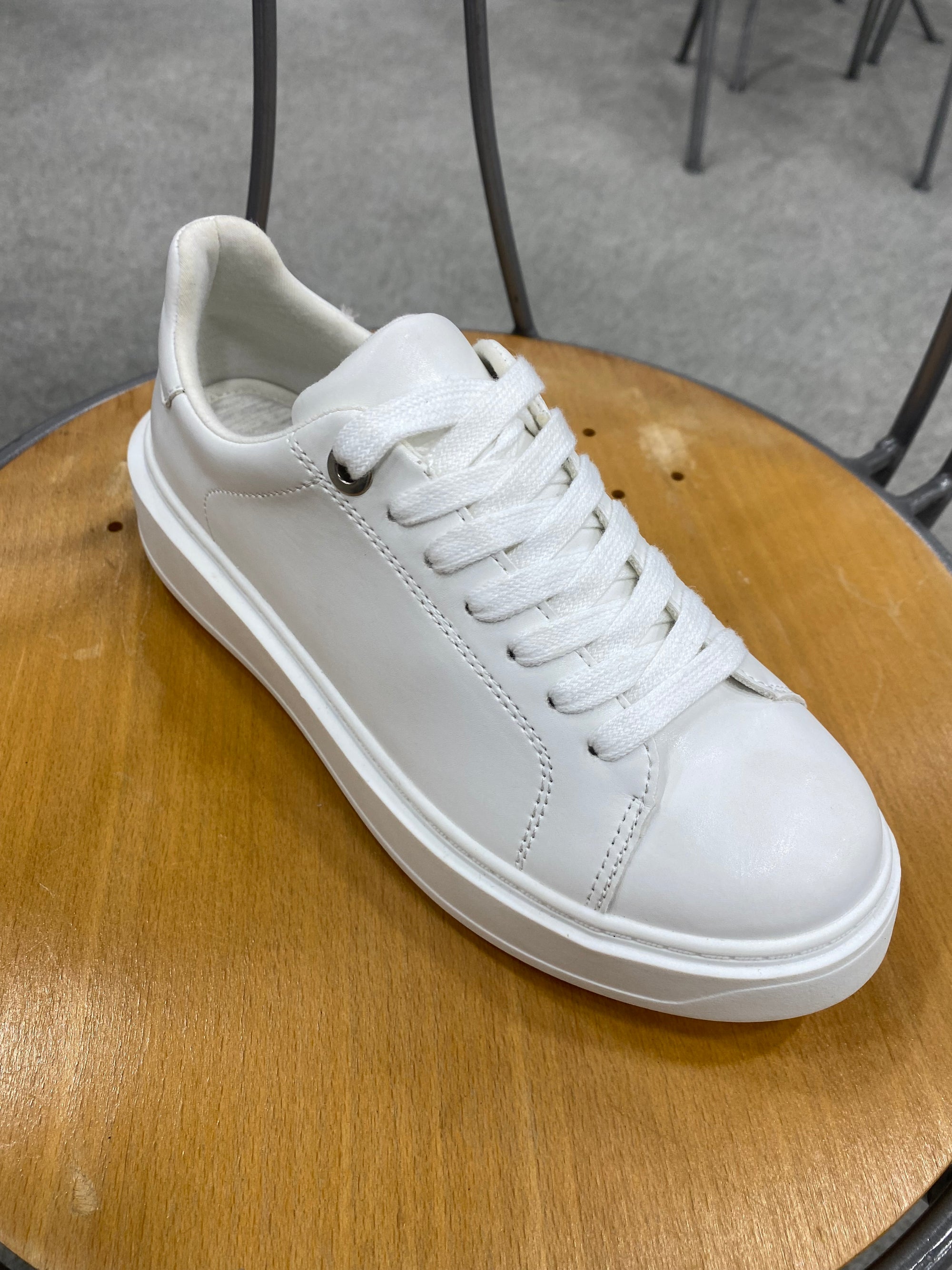 Retain White Sneaker