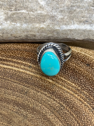 Graceland Thick Roped Single Stone Turquoise Ring