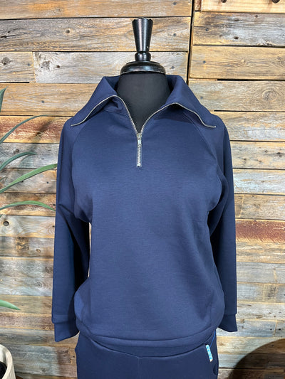 Hamptons Resort Travel Quarter Zip Top