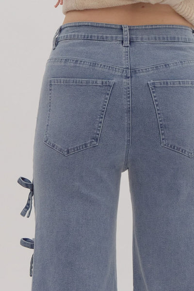 Cropped Mid-Rise with Bow Detail