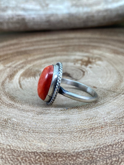 Ava Sterling Roped Spiny Oyster Ring